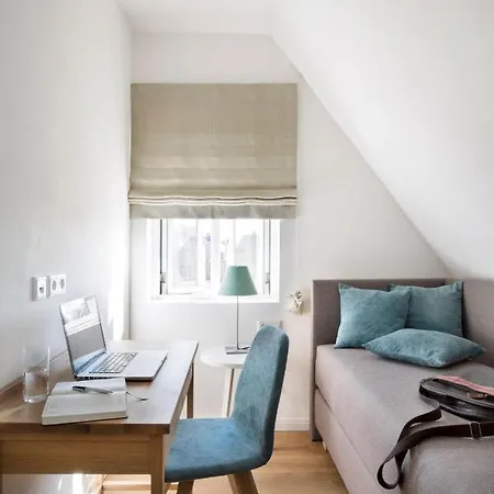 Reetdorf Geltinger Birk Kuenstlerkate Sommerregen Nieby (Nieby, Schleswig-Flensburg)