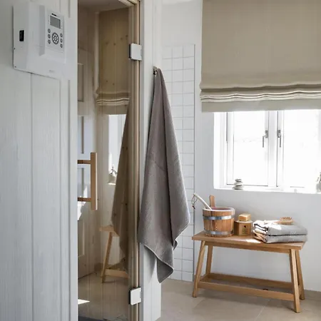 Reetdorf Geltinger Birk Kuenstlerkate Sommerregen Nieby (Nieby, Schleswig-Flensburg)
